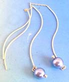  Sterling silver curvy threader earring with grey mother of pearl at the 