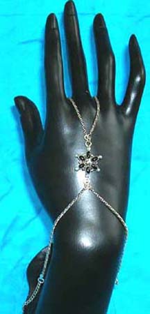  925.sterling silver slave bracelet with black fau* stone and marcasite stone design